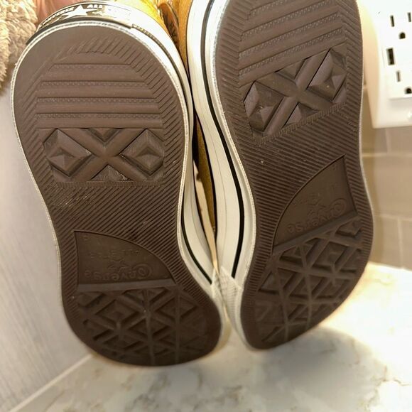 GORE-TEX High-Top Sneakers in Mustard Color and White - Picture 6 of 8